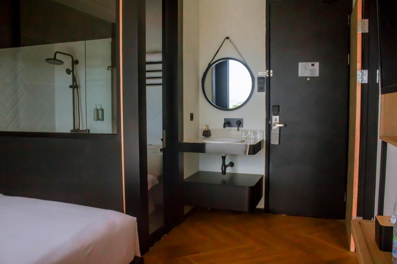 Gaia Hotel Ternate Exterior foto