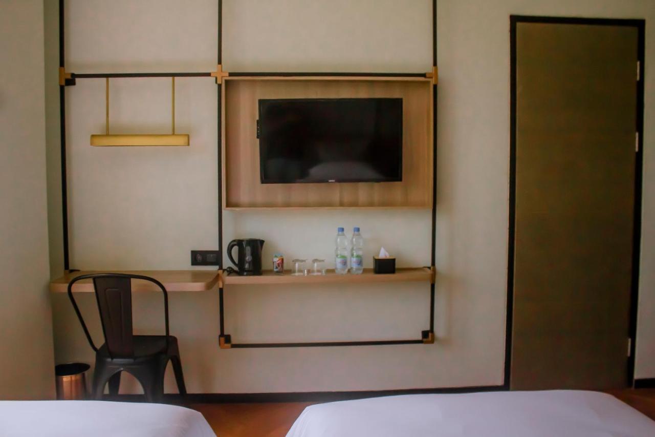 Gaia Hotel Ternate Exterior foto